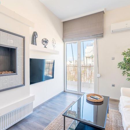 City Oasis: Newly Renovated 2Br Apt In City Center أثينا المظهر الخارجي الصورة